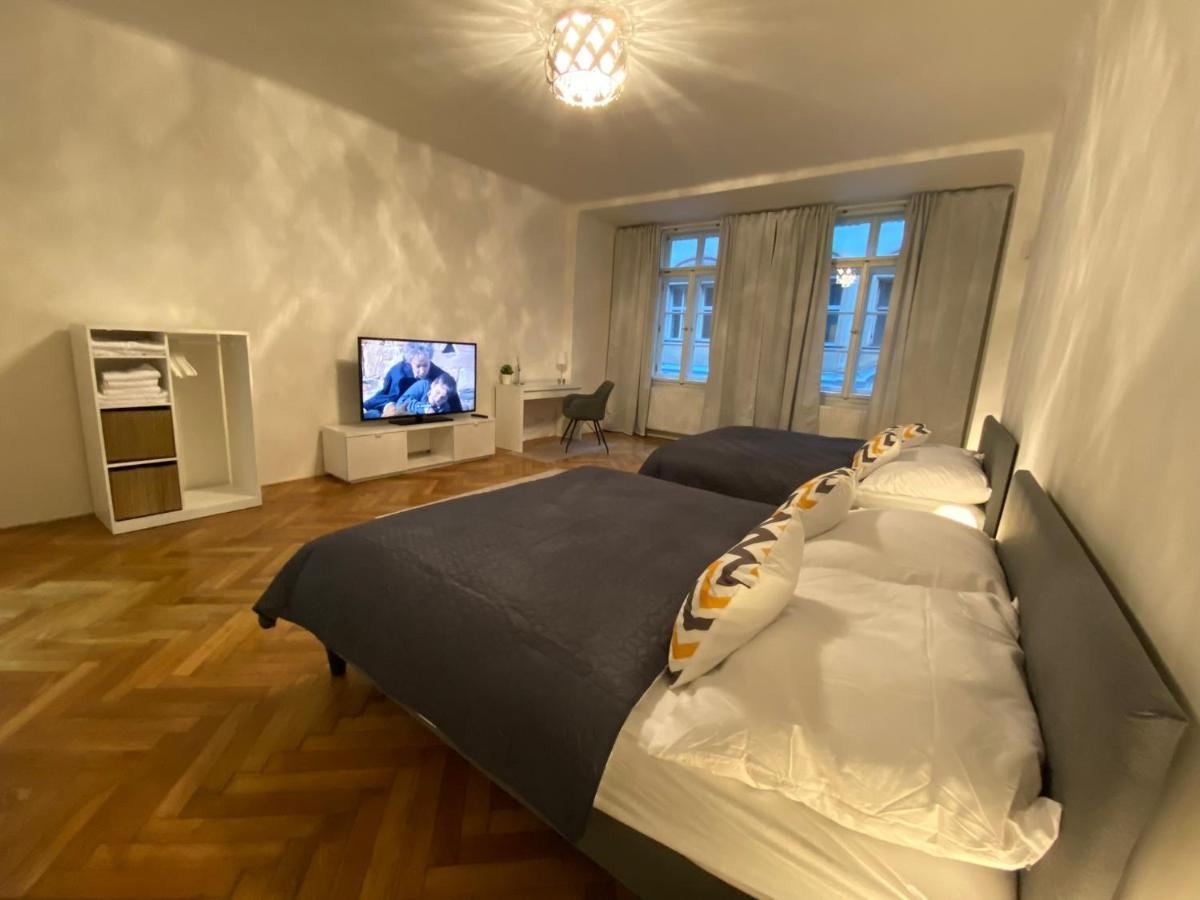 Spacious Apartment On Wenceslas Square Πράγα Εξωτερικό φωτογραφία